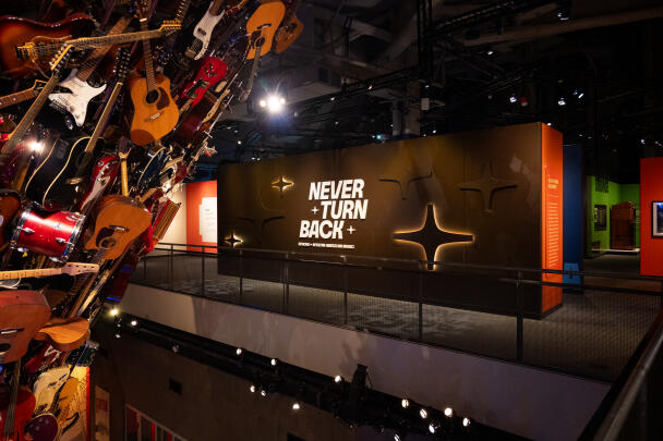 Never Turn Back: Echoes of African American Music